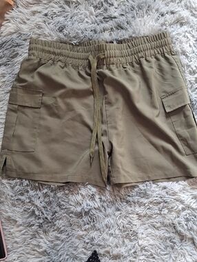 ebb & flow Women's Olive Cargo Drawstring Shorts.